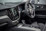 Volvo XC60 D4 Inscription 2017 года (UK)